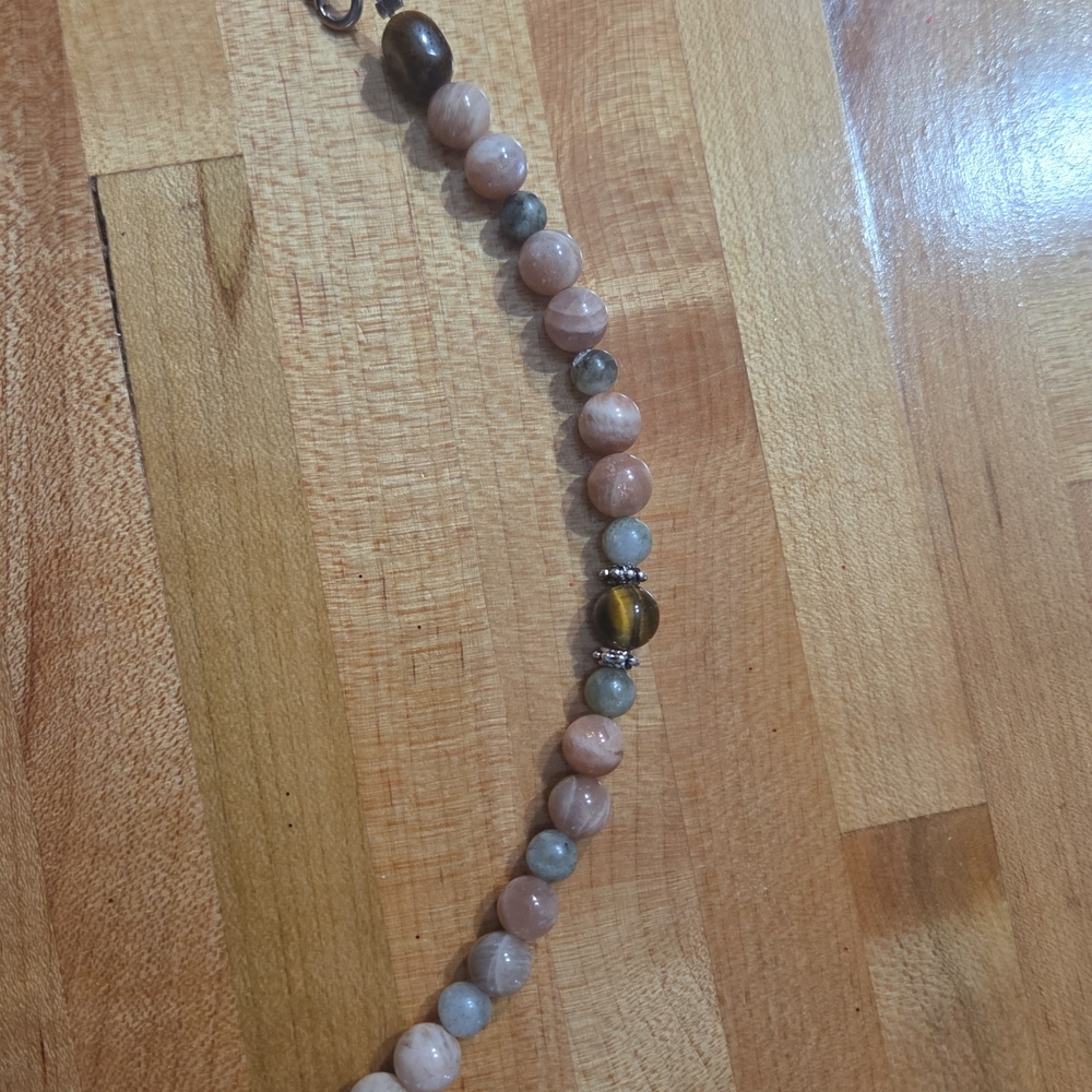 Elegant Crystal Beaded Bracelet